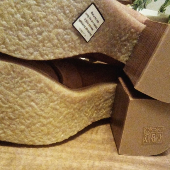 NWOT "Frame" suede chunky heeled shoes, size 37 1/2 - Picture 2 of 5